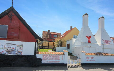 Melusine - 200M from the Sea: Hout, Huis, Verblijf, Huis, Dak, Landelijk Gebied, Siding, Blokhut, Garden Gebouwen, Hardwood