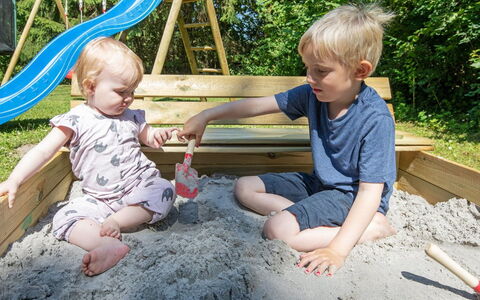 Rask - 3Km from the Sea: Hout, Huis, Verblijf, Huis, Dak, Landelijk Gebied, Siding, Blokhut, Garden Gebouwen, Hardwood