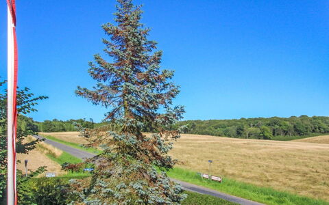 Rask - 3Km from the Sea: Hout, Huis, Verblijf, Huis, Dak, Landelijk Gebied, Siding, Blokhut, Garden Gebouwen, Hardwood
