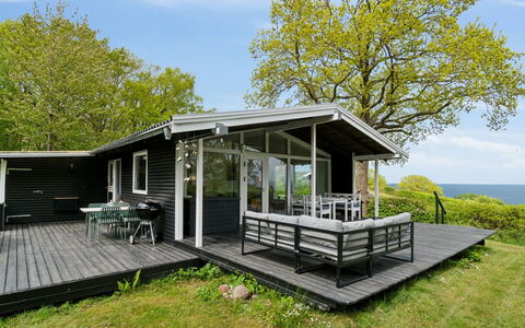 Esben - 350M from the Sea: Hout, Huis, Verblijf, Huis, Dak, Landelijk Gebied, Siding, Blokhut, Garden Gebouwen, Hardwood