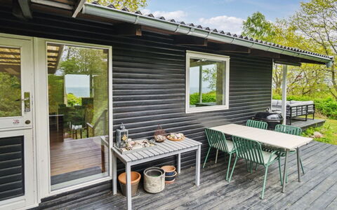 Esben - 350M from the Sea: Hout, Huis, Verblijf, Huis, Dak, Landelijk Gebied, Siding, Blokhut, Garden Gebouwen, Hardwood