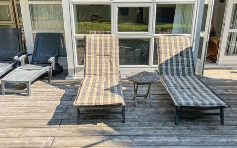 Axel - 1.2Km from the Sea: Hout, Huis, Verblijf, Huis, Dak, Landelijk Gebied, Siding, Blokhut, Garden Gebouwen, Hardwood