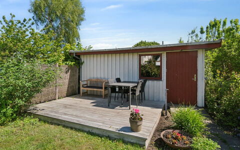 Detlef - 200M from the Sea: Hout, Huis, Verblijf, Huis, Dak, Landelijk Gebied, Siding, Blokhut, Garden Gebouwen, Hardwood