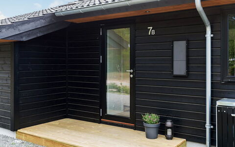 Ignat - 175M from the Sea: Hout, Huis, Verblijf, Huis, Dak, Landelijk Gebied, Siding, Blokhut, Garden Gebouwen, Hardwood