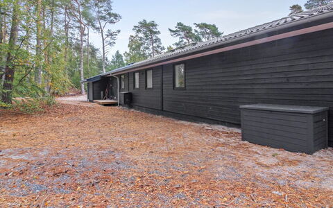 Eliz - 800M from the Sea: Hout, Huis, Verblijf, Huis, Dak, Landelijk Gebied, Siding, Blokhut, Garden Gebouwen, Hardwood