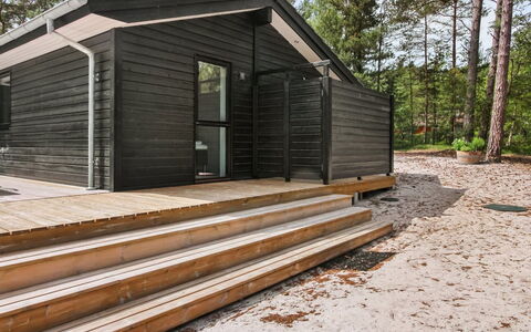 Eliz - 800M from the Sea: Hout, Huis, Verblijf, Huis, Dak, Landelijk Gebied, Siding, Blokhut, Garden Gebouwen, Hardwood
