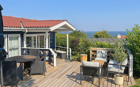 Jolanda - 800M from the Sea: Hout, Huis, Verblijf, Huis, Dak, Landelijk Gebied, Siding, Blokhut, Garden Gebouwen, Hardwood