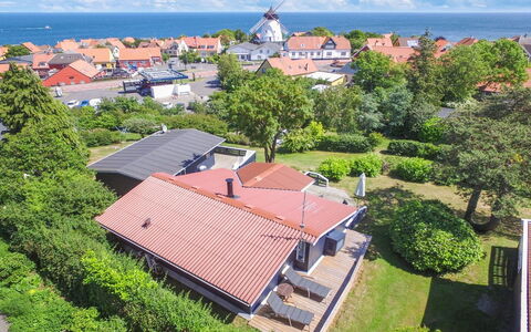Jolanda - 800M from the Sea: Hout, Huis, Verblijf, Huis, Dak, Landelijk Gebied, Siding, Blokhut, Garden Gebouwen, Hardwood