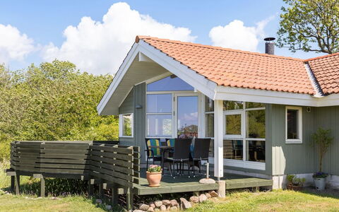 Lahja - 400M from the Sea: Vegetation, Struik, De Lente, Verblijf, Tuin, Schaduw, Backyard, Werf, Stoel