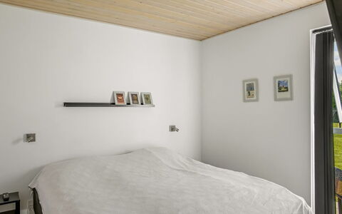 Ilfar - 700M from the Sea: Muur, Interieur Ontwerp, Hout, Plafond, Flooring, Meubilair, Slaapkamer, Verdieping, Bed, Lichte Inrichting