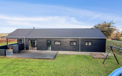 Øthbiorn - 1.1Km from the Sea
