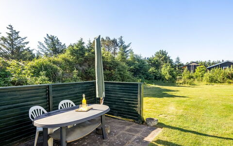 Matis - 650M from the Sea: Buitenmeubels, Meubilair, Tuin, Schaduw, Buitentafel, Gazon, Landscaping, Stoel, Backyard, Werf