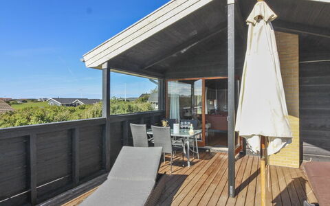 Tetta - 800M from the Sea: Meubilair, Interieur Ontwerp, Stoel, Flooring, Tafel, Toevlucht, Verdieping, Plafond, Kamer, Eco Hotel