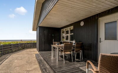 Fabiola - 200M from the Sea