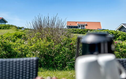 Gynther - 150M from the Sea: Dak, Land Lot, Verblijf, Huis, Landelijk Gebied, Schuur, Siding, Garden Gebouwen, Blokhut, Hut