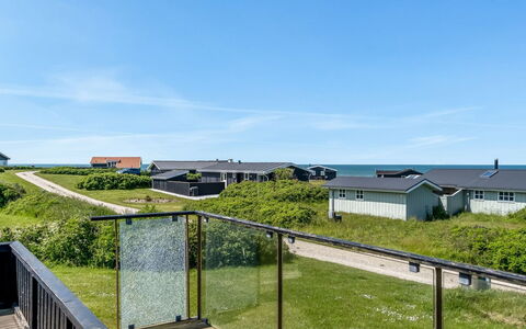 Gynther - 150M from the Sea: Dak, Land Lot, Verblijf, Huis, Landelijk Gebied, Schuur, Siding, Garden Gebouwen, Blokhut, Hut