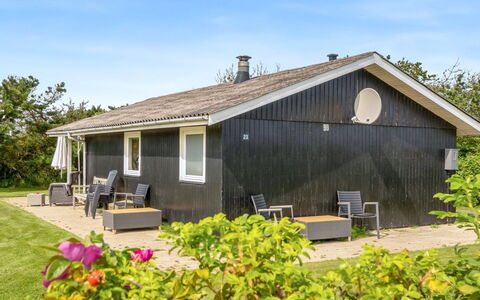 Bistra - 400M from the Sea: Huis, Huis, Dak, Woongebied, Verblijf, Landgoed, Boerderij, Gazon, Landscaping, Siding