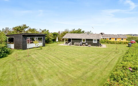Bistra - 400M from the Sea: Huis, Huis, Dak, Woongebied, Verblijf, Landgoed, Boerderij, Gazon, Landscaping, Siding