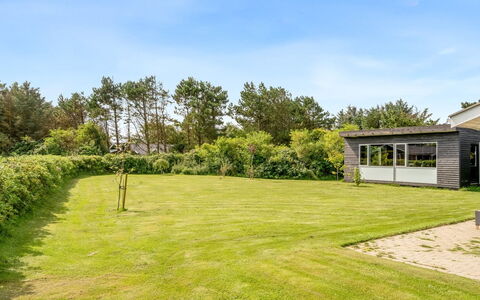Bistra - 400M from the Sea: Huis, Huis, Dak, Woongebied, Verblijf, Landgoed, Boerderij, Gazon, Landscaping, Siding