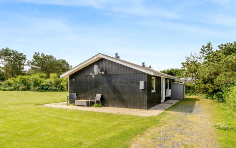 Bistra - 400M from the Sea: Huis, Huis, Dak, Woongebied, Verblijf, Landgoed, Boerderij, Gazon, Landscaping, Siding