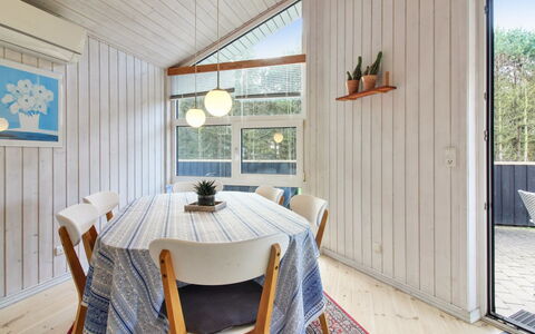 Nahele - 500M from the Sea: Gras, Grasland, Land Lot, Verblijf, Landelijk Gebied, Weide, Garden Gebouwen, Tuin, Schuur