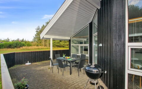 Nahele - 500M from the Sea: Gras, Grasland, Land Lot, Verblijf, Landelijk Gebied, Weide, Garden Gebouwen, Tuin, Schuur