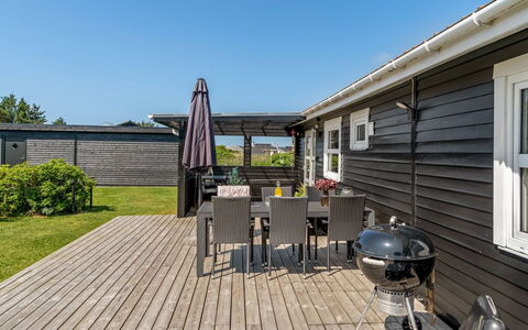 Lica - 600M from the Sea: Dak, Land Lot, Verblijf, Huis, Landelijk Gebied, Schuur, Siding, Garden Gebouwen, Blokhut, Hut