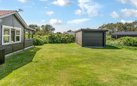 Lica - 600M from the Sea: Dak, Land Lot, Verblijf, Huis, Landelijk Gebied, Schuur, Siding, Garden Gebouwen, Blokhut, Hut