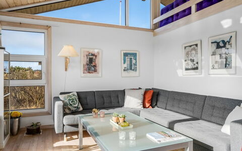 Ofrath - 350M from the Sea: Hout, Dak, Architectuur, Huis, Huis, Verblijf, Siding, Hardwood, Helling, Landgoed