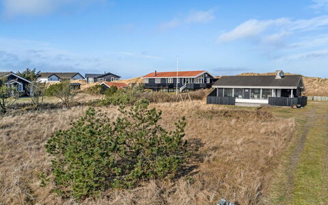 Ofrath - 350M from the Sea: Hout, Dak, Architectuur, Huis, Huis, Verblijf, Siding, Hardwood, Helling, Landgoed