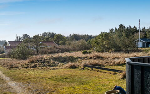 Ofrath - 350M from the Sea: Hout, Dak, Architectuur, Huis, Huis, Verblijf, Siding, Hardwood, Helling, Landgoed