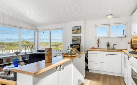 Ineke - 295M from the Sea: Keuken, Countertop, Cabinetry, Toestel Van De Keuken, Huishoudapparatuur, Major Appliance