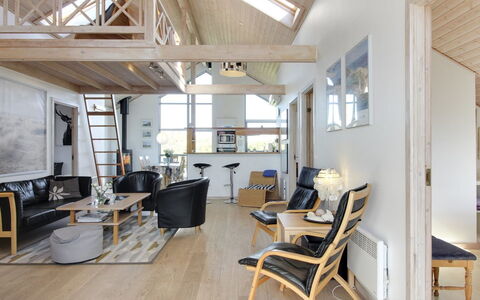 Lothen - 500M from the Sea: Flooring, Interieur Ontwerp, Meubilair, Hout, Verdieping, Plafond, Houten Vloer, Stoel, Woonkamer, Bankstel