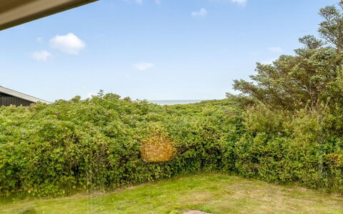 Bengta - 200M from the Sea: Huis, Dak, Huis, Verblijf, Schuur, Garden Gebouwen, Siding, Werf, Blokhut, Hut