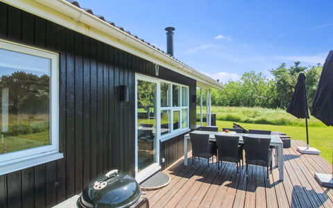 Grit - 650M from the Sea: Zwembad, Buitenmeubels, Meubilair, Toevlucht, Flagstone, Eco Hotel, Schaduw, Stoel, Vrije Tijd, Landgoed