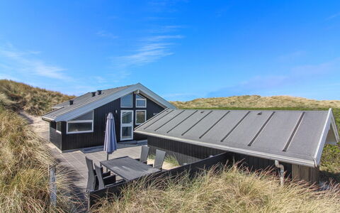 Felippa - 25M from the Sea: Gras, Grasland, Landschap, Ecoregio, Plain, Plantengemeenschap, Land Lot, Buitenmeubels, Prairie, Shrubland