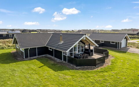 Freya - 200M from the Sea: Dak, Huis, Woongebied, Huis, Landgoed, Verblijf, Ontwerp