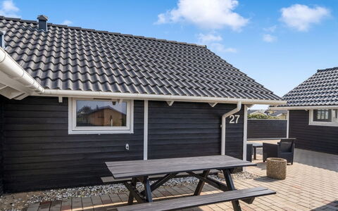 Freya - 200M from the Sea: Dak, Huis, Woongebied, Huis, Landgoed, Verblijf, Ontwerp