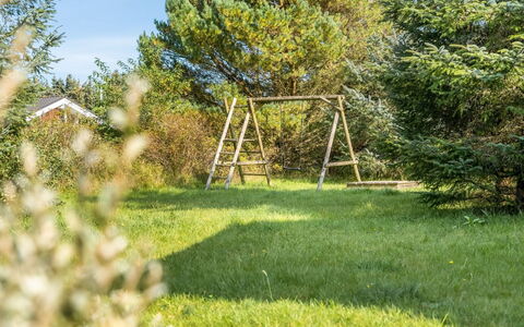 Terho - 1Km from the Sea: Huis, Dak, Huis, Deur, Verblijf, Schaduw, Tuin, Groundcover, Veranda, Werf