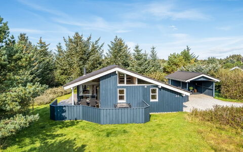 Terho - 1Km from the Sea: Huis, Dak, Huis, Deur, Verblijf, Schaduw, Tuin, Groundcover, Veranda, Werf