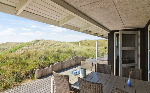 Gojko - 140M from the Sea: Hout, Huis, Verblijf, Huis, Dak, Landelijk Gebied, Siding, Blokhut, Garden Gebouwen, Hardwood