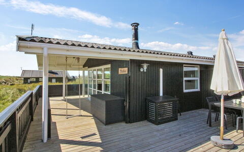 Gojko - 140M from the Sea: Hout, Huis, Verblijf, Huis, Dak, Landelijk Gebied, Siding, Blokhut, Garden Gebouwen, Hardwood