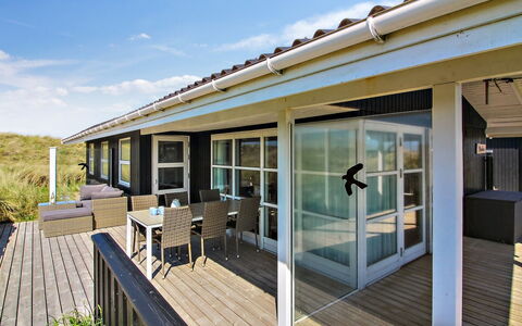 Gojko - 140M from the Sea: Hout, Huis, Verblijf, Huis, Dak, Landelijk Gebied, Siding, Blokhut, Garden Gebouwen, Hardwood