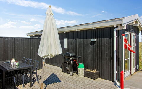 Gojko - 140M from the Sea: Hout, Huis, Verblijf, Huis, Dak, Landelijk Gebied, Siding, Blokhut, Garden Gebouwen, Hardwood