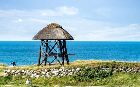 Kauko - 150M from the Sea: Lucht, Blauw, Horizon, Zee, Kust En Oceanic Landvormen, Oceaan, Kust, Thatching, Kust
