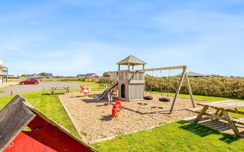 Helke - 150M from the Sea: Landschap, Land Lot, Gazon, Landscaping, Park, Werf, Eco Hotel, Boerderij, Toevlucht, Boerderij