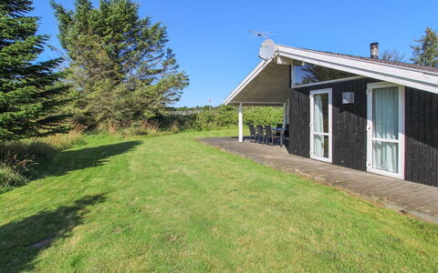 Gesine - 900M from the Sea: Huis, Huis, Verblijf, Dak, Boerderij, Landgoed, Gazon, Siding, Garden Gebouwen, Landscaping