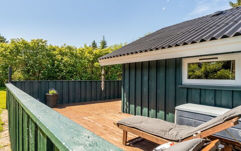Seda - 600M from the Sea: Hout, Dak, Verblijf, Blokhut, Landgoed, Straal, Timmerhout, Veranda, Ontwerp, Hardwood