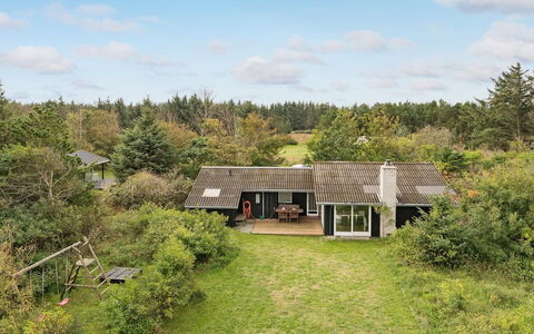 Avia - 500M from the Sea: Dak, Huis, Struik, Verblijf, Landelijk Gebied, Huis, Land Lot, Groundcover, Landgoed, Boerderij