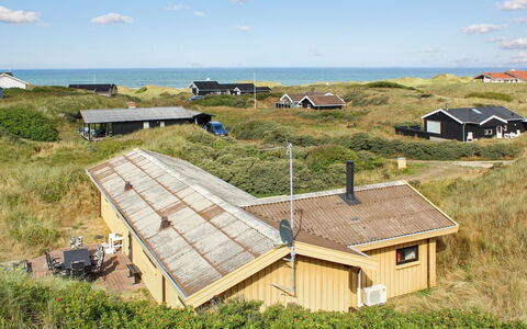 Riitta - 300M from the Sea: Zwembad, Buitenmeubels, Meubilair, Toevlucht, Flagstone, Eco Hotel, Schaduw, Stoel, Vrije Tijd, Landgoed